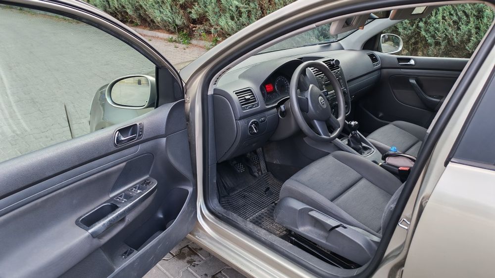 VW Golf V 1.9TDI 2005 Rok