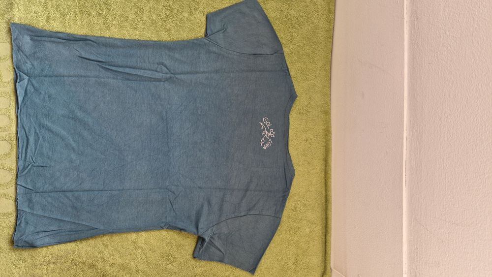 T-shirt criança estampada tamanho 12-14 anos