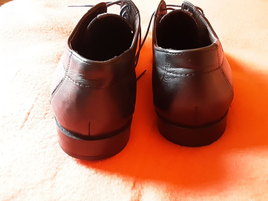 Чоловічі туфлі 43розмір шкіра,виробник Німеччина ф-а LLOYD