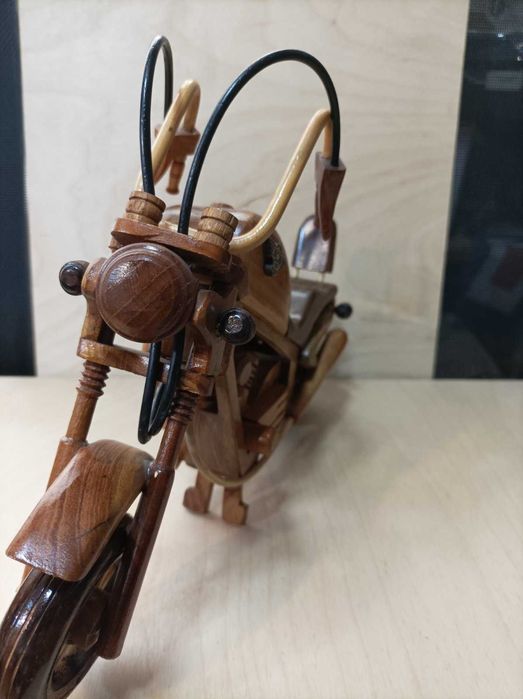 Мотоцикл деревянный коллекционный