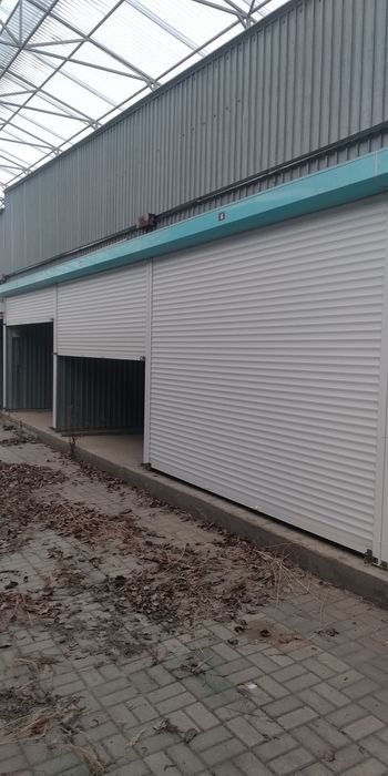 Б/У Ролеты. 3000 х 2500, 50% от новых. На гараж, магазин, производство