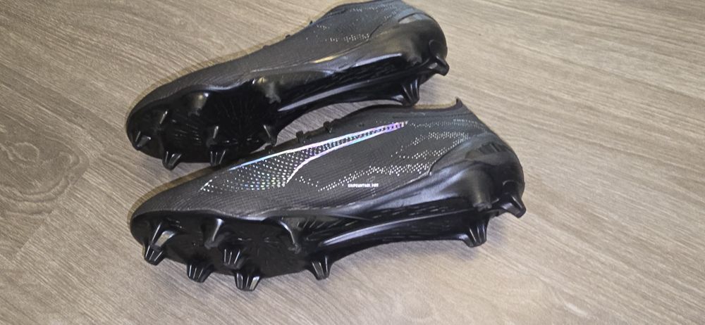 Chuteiras de futebol Puma ULTRA 5 ULTIMATE FG  
Chuteir
