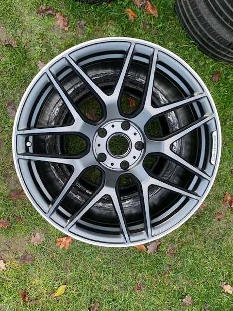 Mercedes G klasa  W463  2018- felgi OEM 22 cale komplet  4szt Ładne