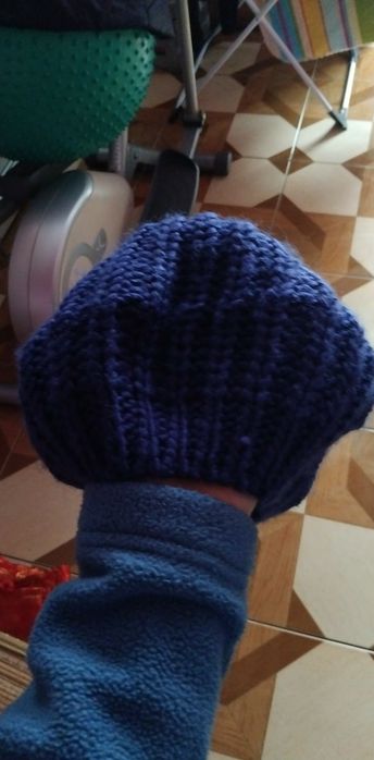 Beret.    damski