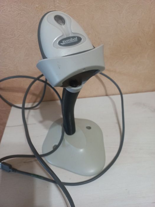 Продам Б/у сканер штрих-коду Symbol LS2208 USВ + підставка