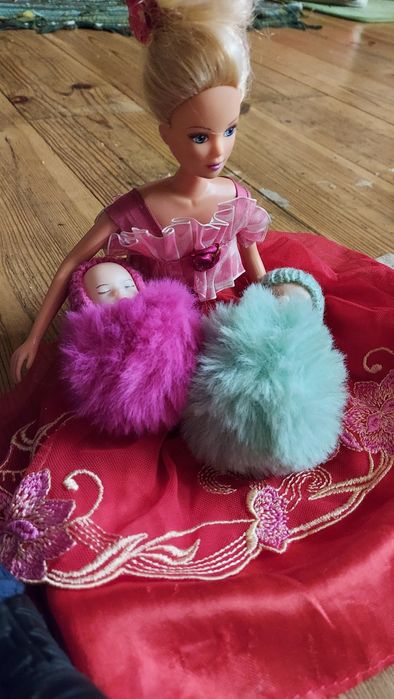 Продам родину Барбі