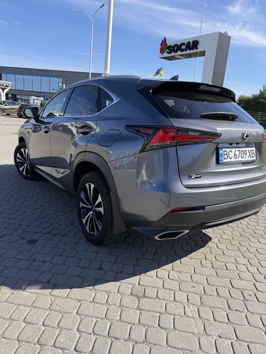 Лексус NX 300 Lexus