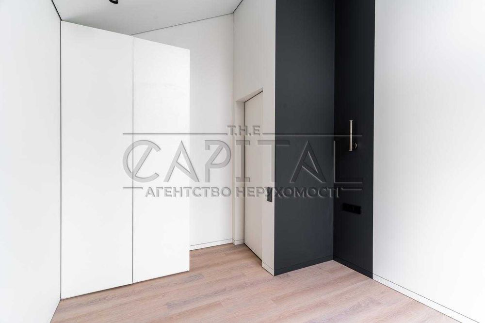 Продаж будинку, таунхаус, закрите КМ, Рожни