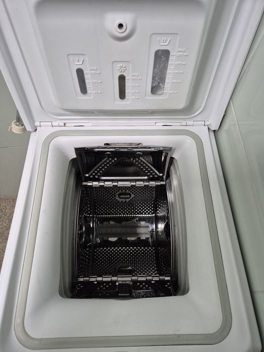 Máquina de lavar roupa Whirpool 6 sense