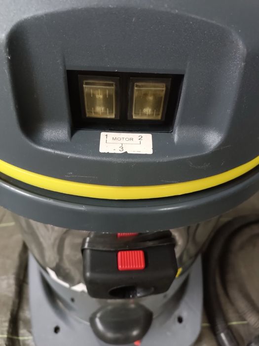 Потужний 3000W будівельний пилосос Lavor Taurus Ir