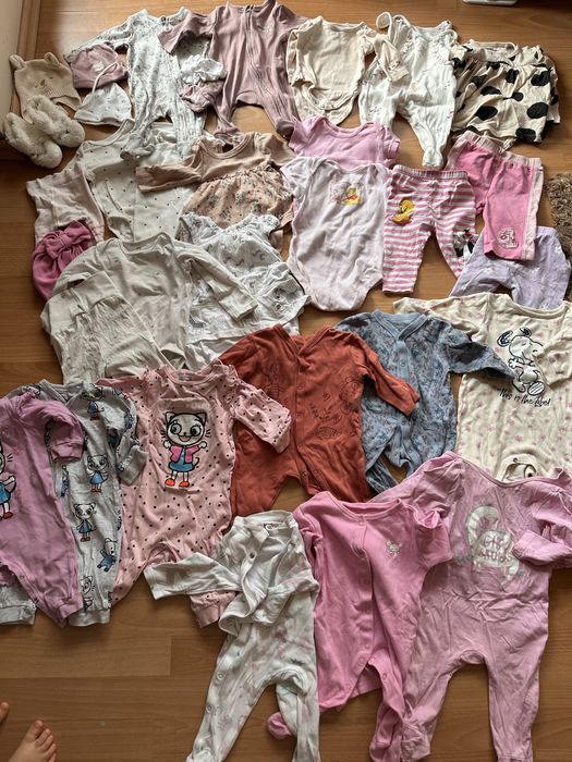 Paka ubranek dla dziewczynki rozmiary 56–74