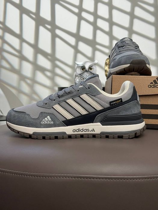 adidas zx 700 - купити чоловіче взуття - Ціна на OLX.ua