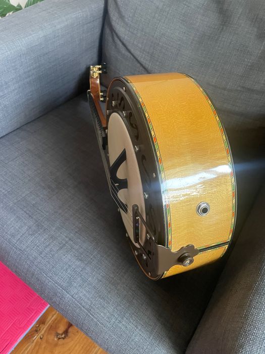Banjo brasileiro Carlinhos Luthier (impecável)