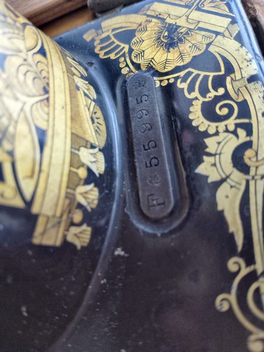 máquina costura singer, portátil, funcionamento manual e bom estado