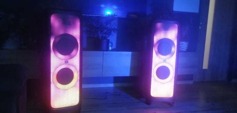 Wynajem mega głośników JBL Partybox. Urodziny, 18-stki, mikrofony,