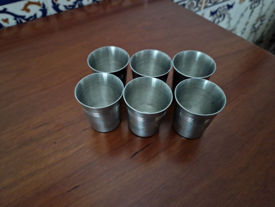 Conjunto de 6 copos pequenos