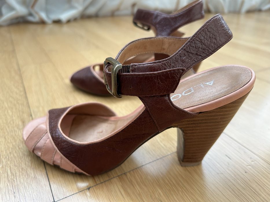 Sapatos ALDO número 35