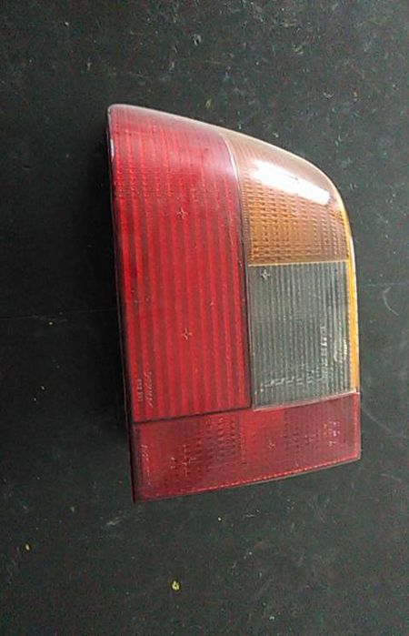 Farolim esquerdo SEAT Ibiza II (6K1)