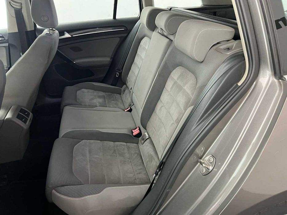 VW GOLF VARIANT 1.6 TDI
