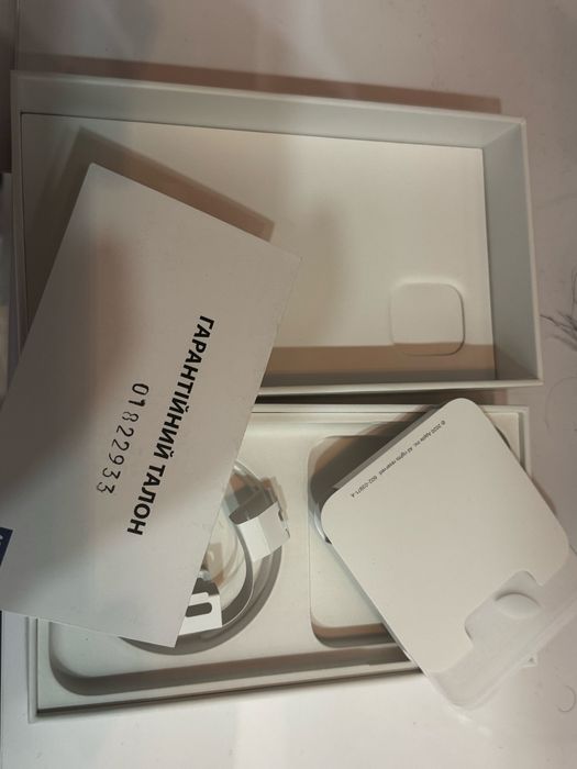 Продам Iphon 11 білий