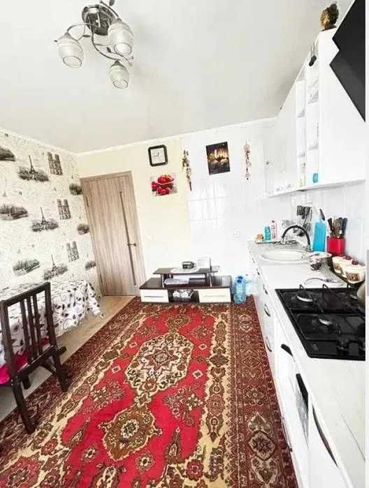 Продам красивую 1комнатную квартиру возле метро Холодная Гора