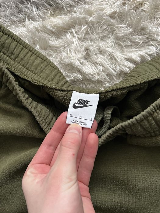 Штани Nike з нових колекцій