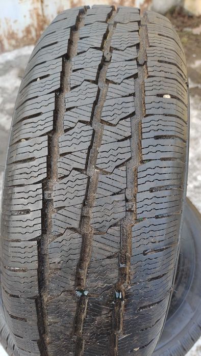 Зимова резина ARIVO 205/65/16с