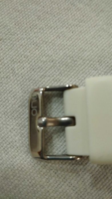 Relogio Marca ONE nunca utilizado