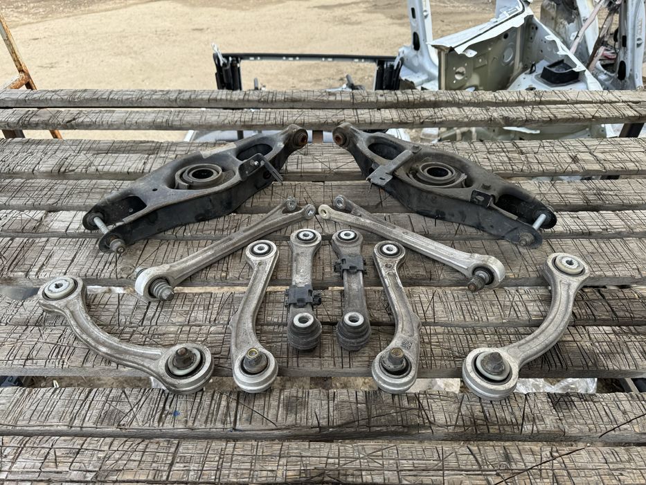 Maserati Ghibli Grand Sport 2018 рычаг задний рычаги задние оригинал