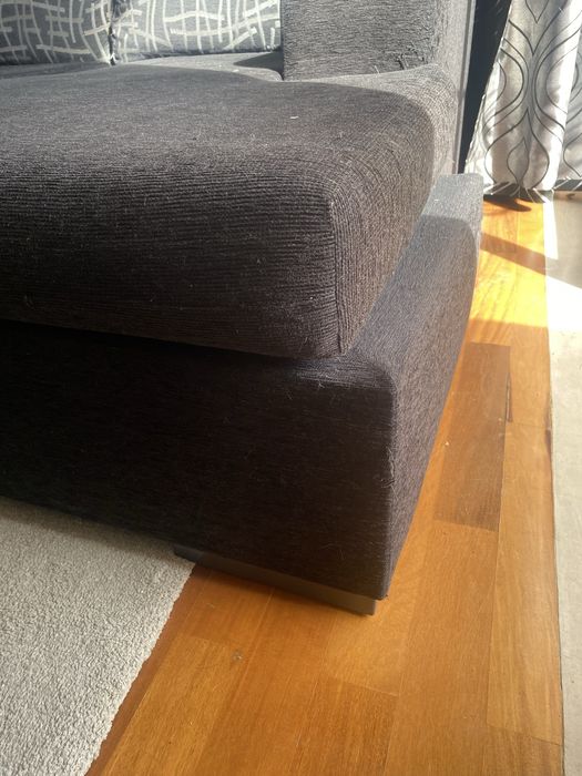 Sofa preto e cinza