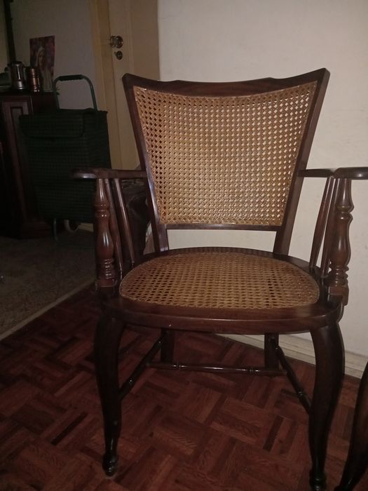 Cadeiras vintage em palhinha