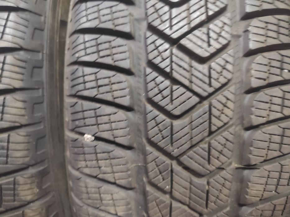 Шини Резина R17 (215/65/17) Pirelli, Всесизоні