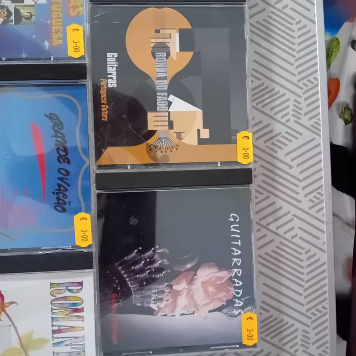 Música em Cd Colectâneas de Fado e Bailes Populares.