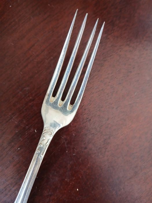 Przedwojenna Warszawa Pelowski posrebrzany widelec