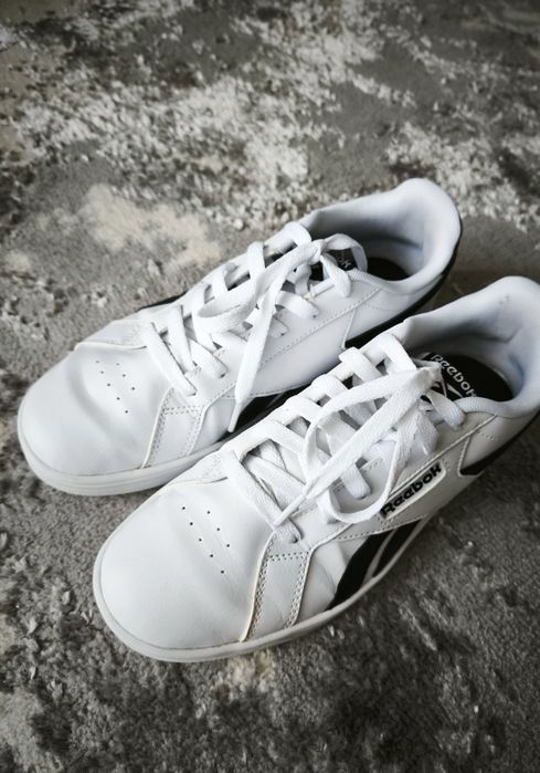 Кросівки жіночі Reebok та Fila