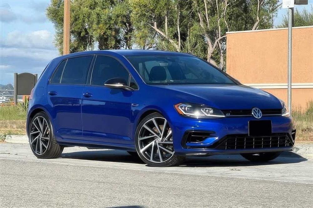 Volkswagen Golf R      2019