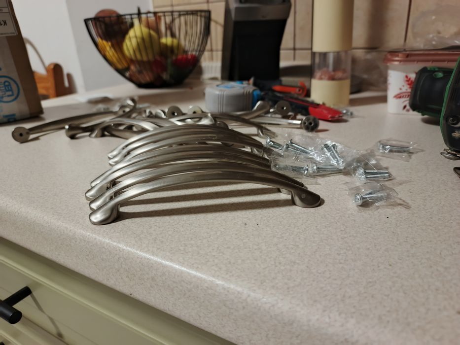 Uchwyt klamka pochwyt ucho do mebli szafek szuflad