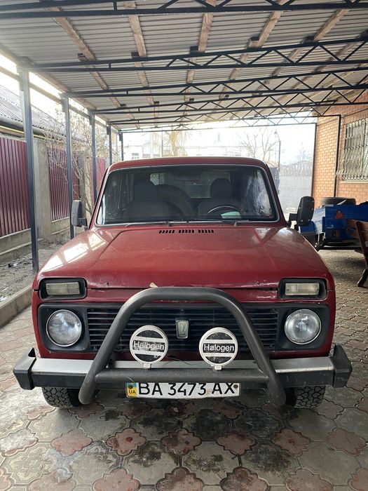Продам ниву 2121