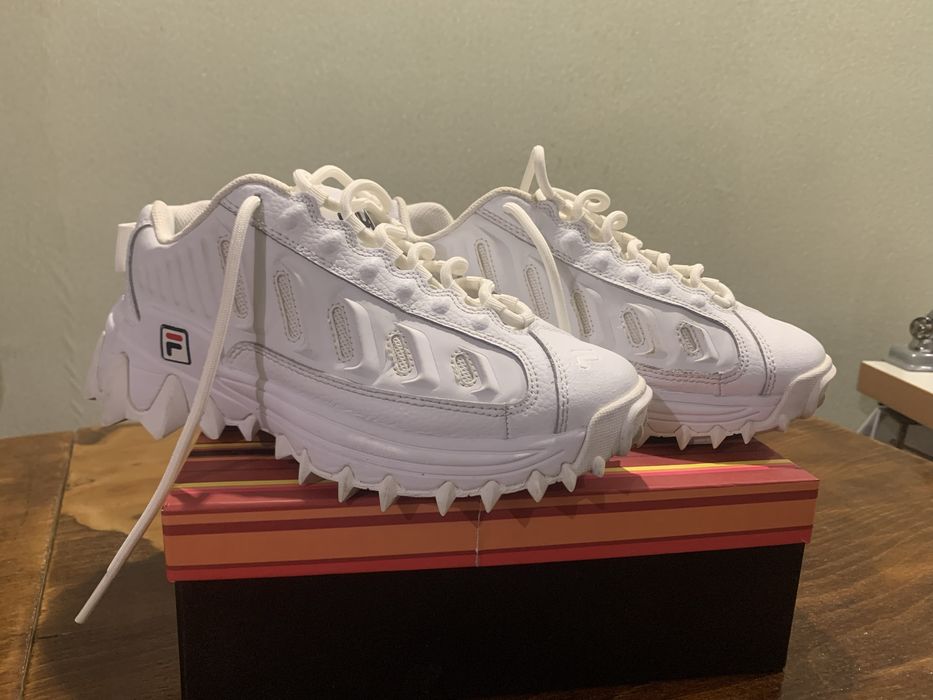 Продам кросівки, стан: вживані