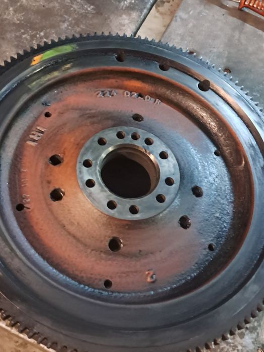 Koło zamachowe do silnika DEUTEZ BF 4L 913 4 cylindrowy z turbiną