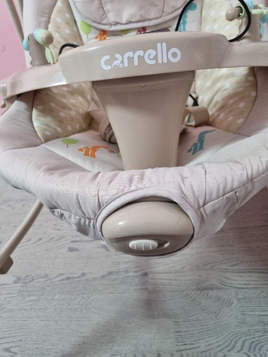 Крісло качалка, заколисуючий центр Carello