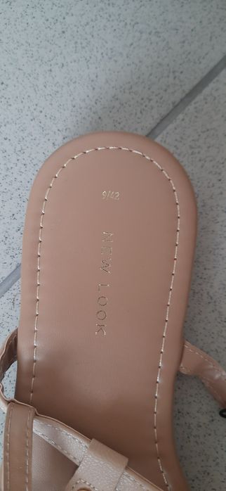 Nowe sandałki rozm 42