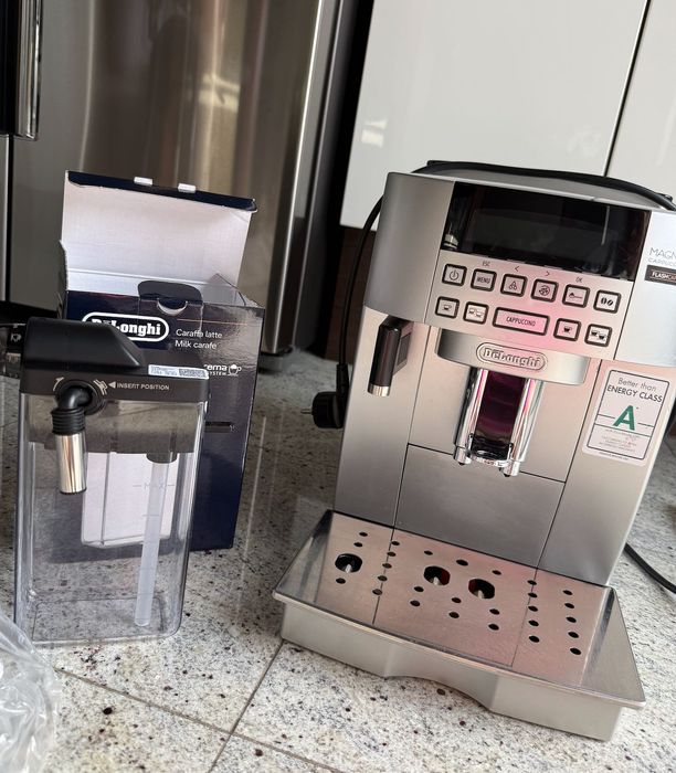 ekspres De’Longhi Magnifica S Cappuccino  zadbany serwisowy