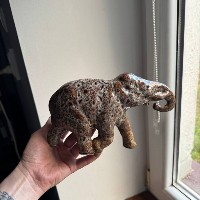 Figurka Słonia Tułowice/ Mirostowice ceramika PRL