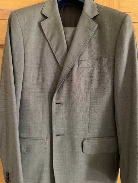 Fato Decénio castanho tamanho 50