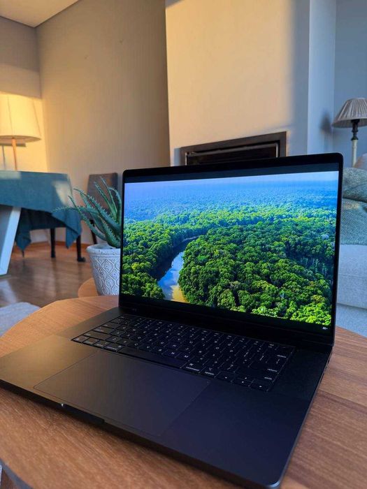 Macbook Pro M3 Max 16.2 1TB 36GB RAM