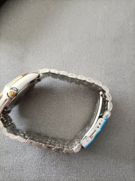 Relógio preto senhora