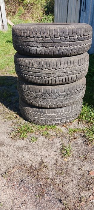 Sprzedam opony zimowe felgami stalowymi 14 cal