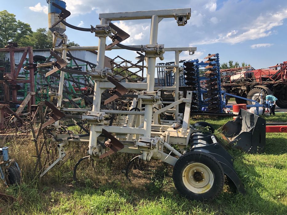 Продам культиватор.