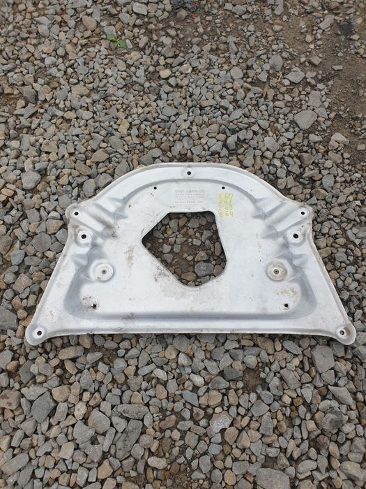 Bmw e60 e61 e63 e64 Osłona płyta pod silnik Bmw Części